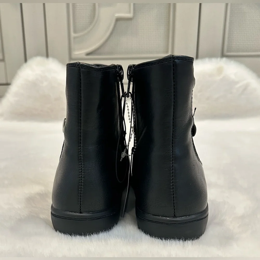 Flex Step Alison Women's Black Faux Leather Ankle Boots Side Zip - Picture 3 of 6